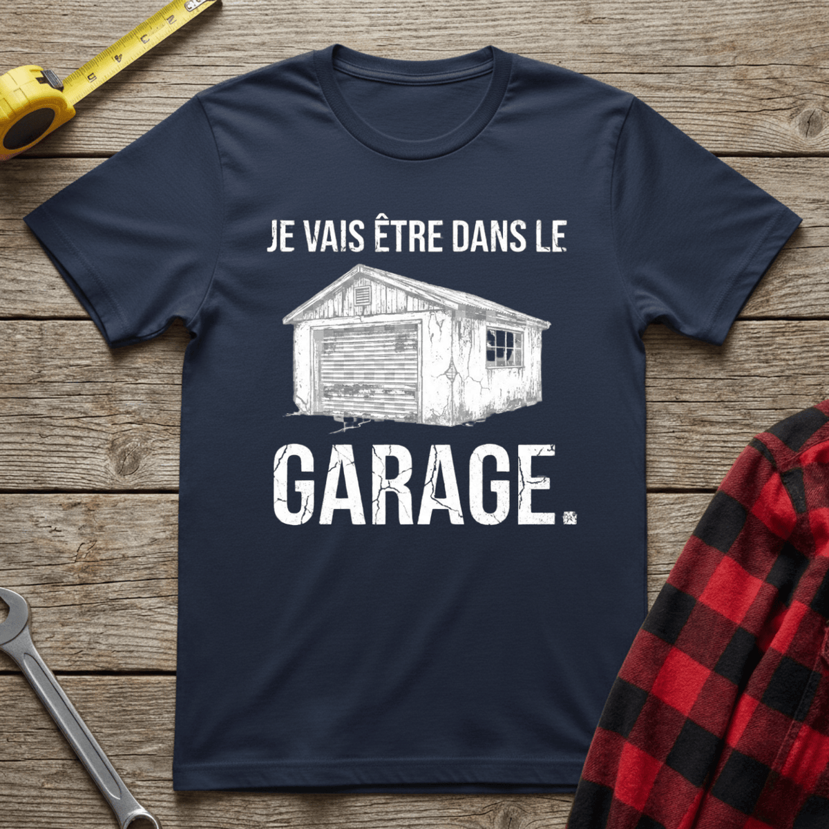 Dans le garage T-Shirt