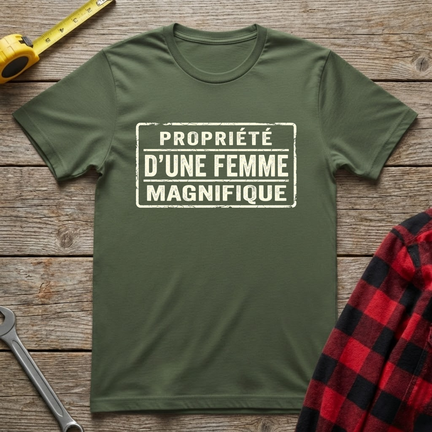Propriété d'une femme T-Shirt